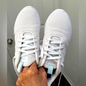 Adidas cloudfoam confort